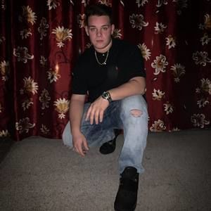 Meet your Posher, Ethan